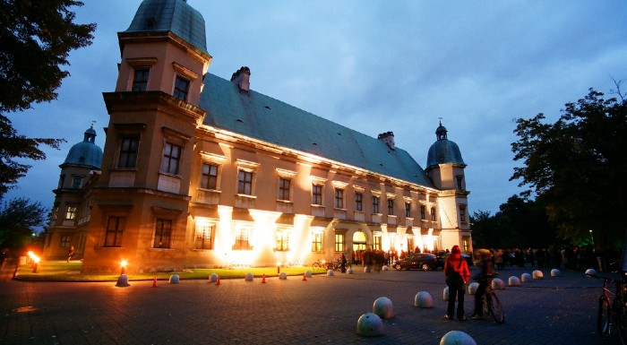 Centre for Contemporary Art Ujazdowski Castle (Centrum Sztuki Współczensej Zamek Ujazdowski)