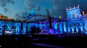 Amazing outdoor stage in the square of the Wilanów Palace